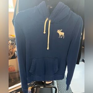 Abercrombie & Fitch Navy Sweatshirt